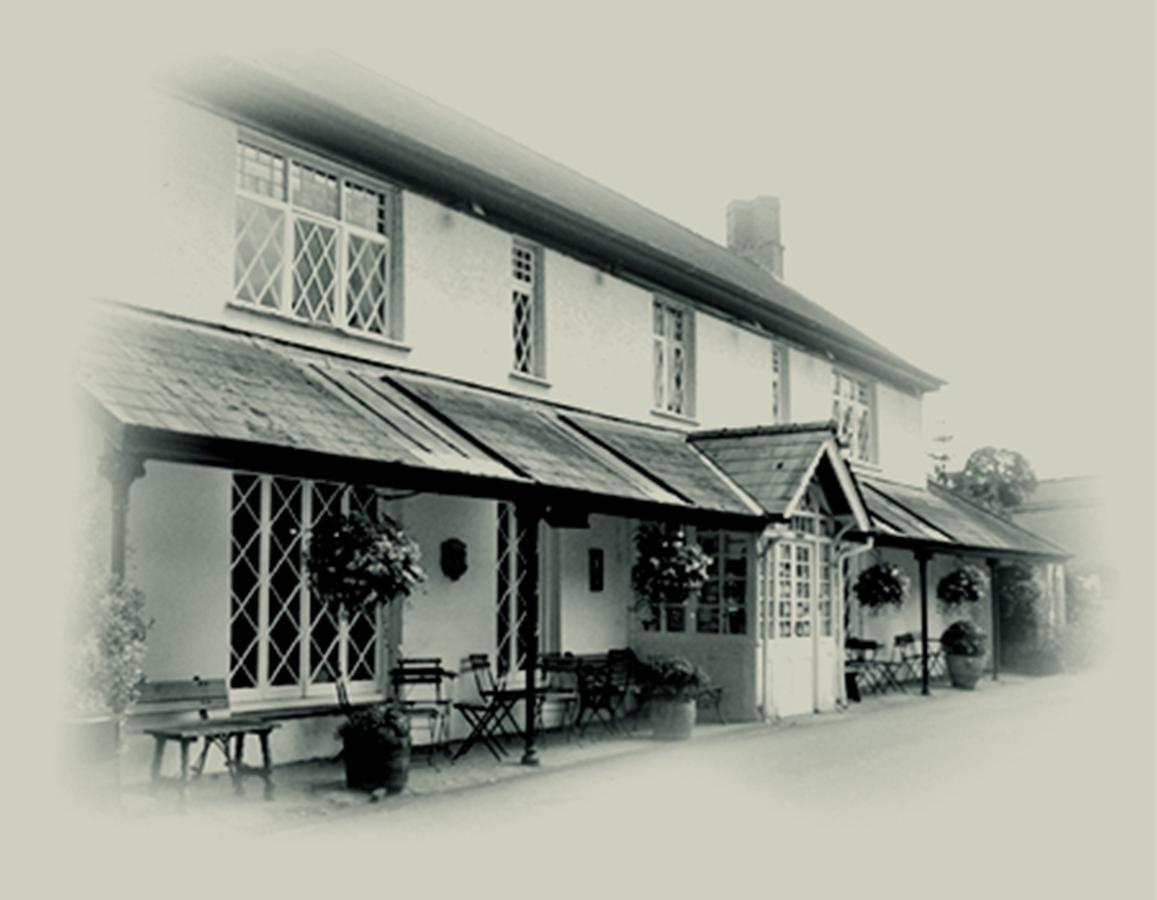 The Clytha Arms Hotell Abergavenny Eksteriør bilde
