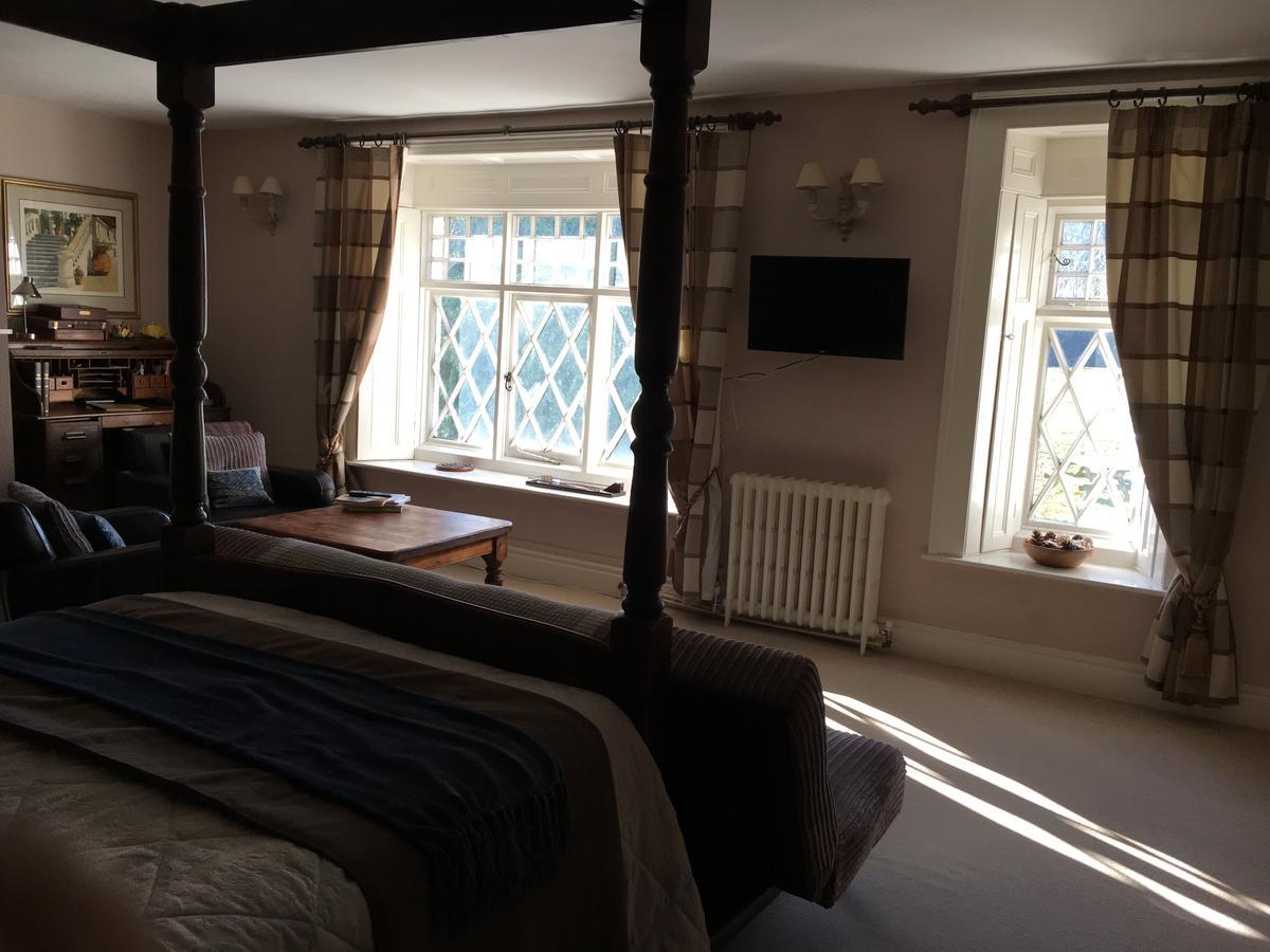 The Clytha Arms Hotell Abergavenny Eksteriør bilde