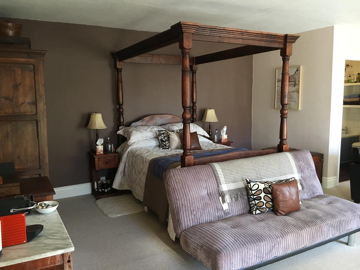 The Clytha Arms Hotell Abergavenny Eksteriør bilde