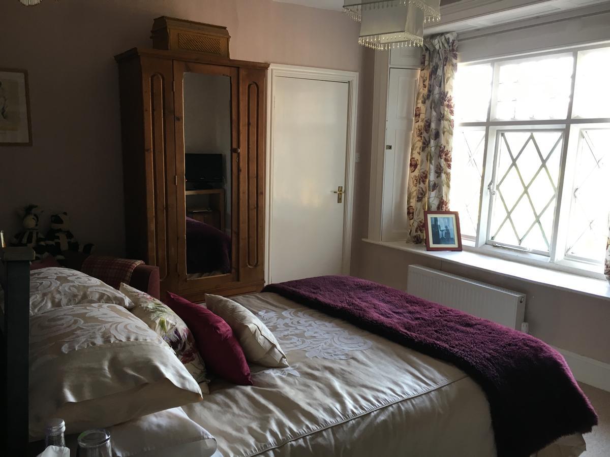 The Clytha Arms Hotell Abergavenny Eksteriør bilde